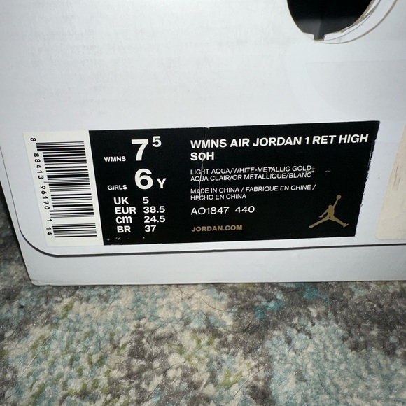 🤩EUC Jordan Season of Her🤩 - Picture 12 of 12